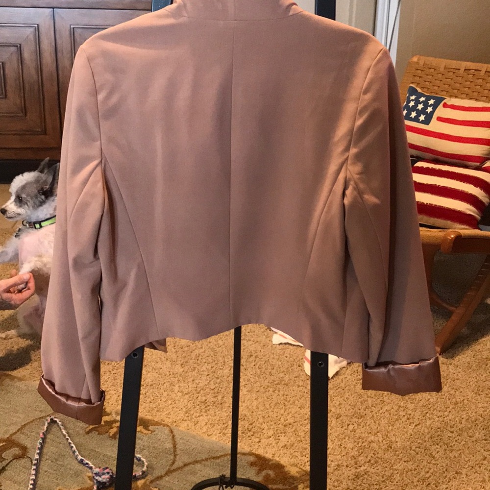 Blazer - Picture 3 of 3